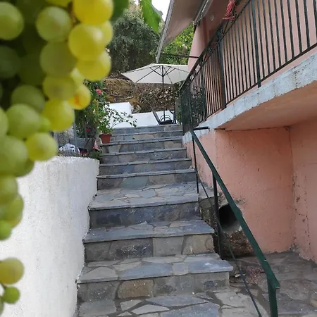 Bourikos Corfu Feriehus Kastellanoi (Agios Georgios (Corfu))